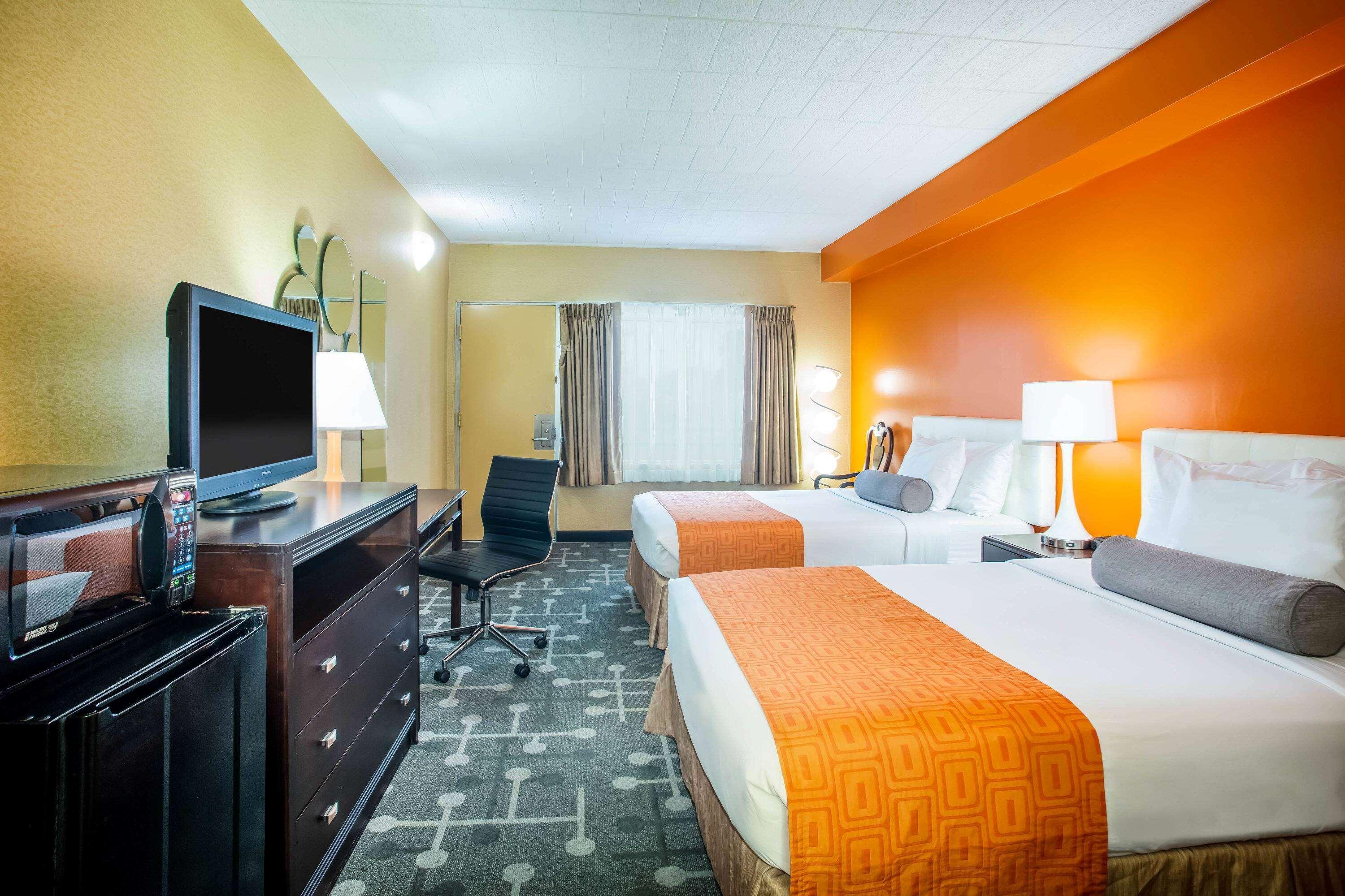 Howard Johnson By Wyndham College Park Exterior foto